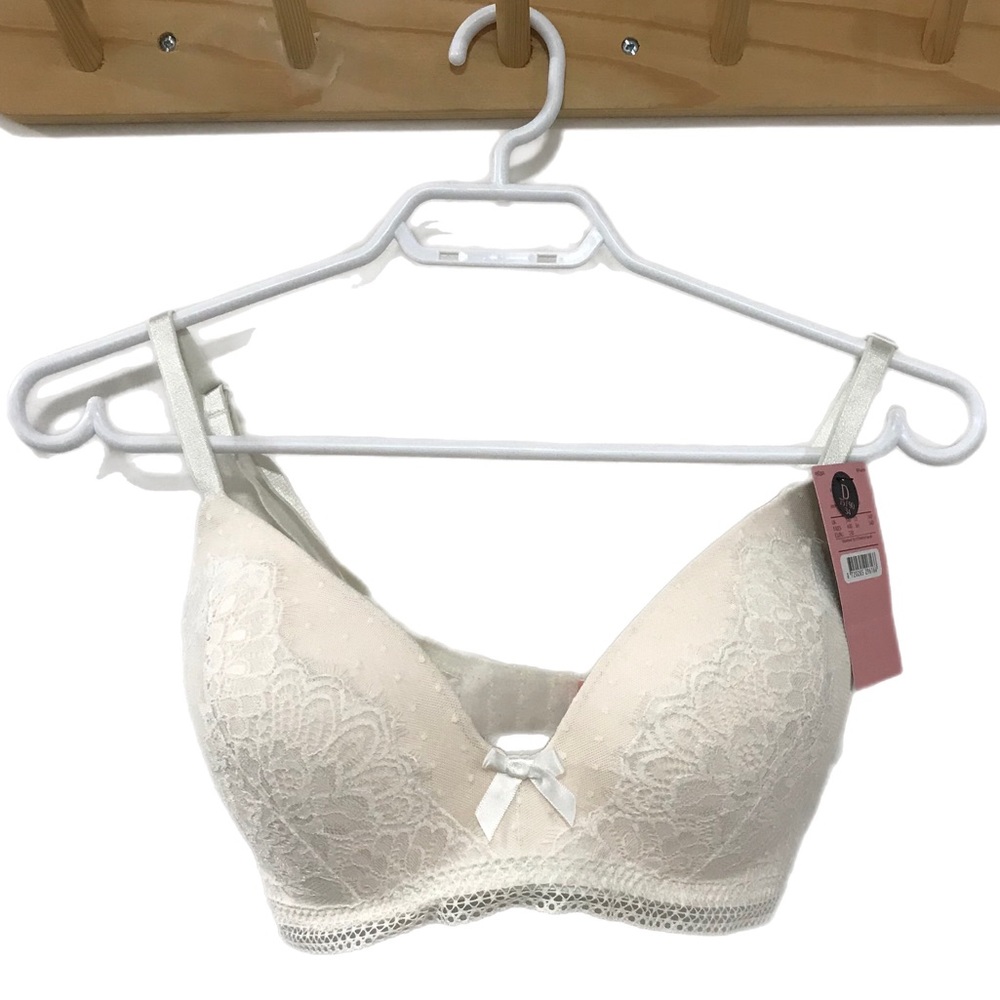 Hunkmoeller Bessie White  Padded Non-Wired Bra